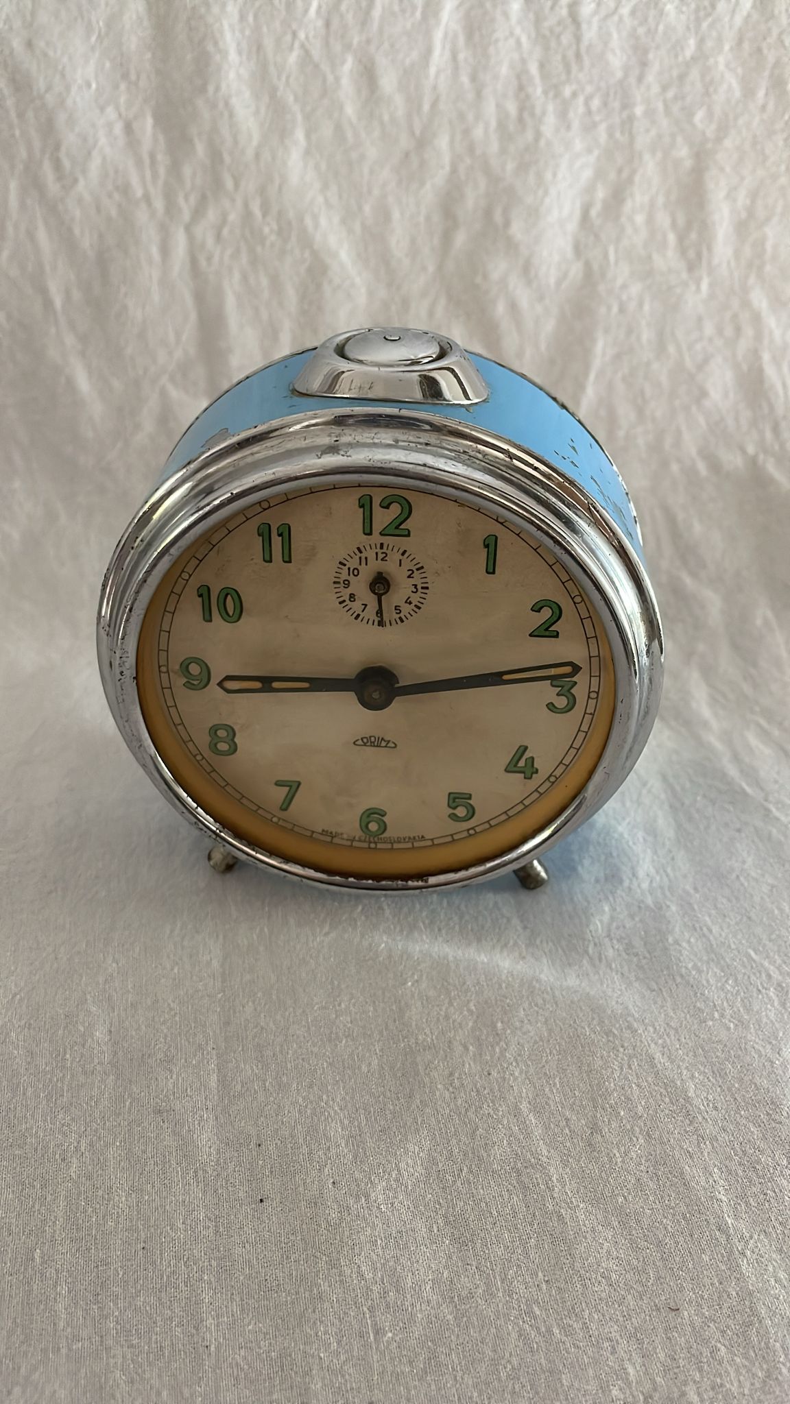 Mechanical Wind-Up Table Clock