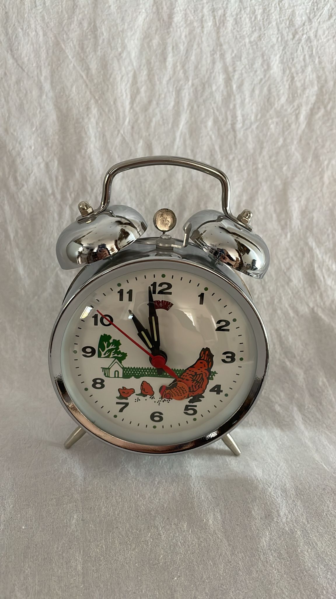 Wind-up alarm clock